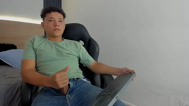 Axel_West8 Obrolan Langsung XXX