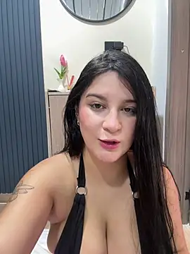 Chat XXX en directo de By_Liia