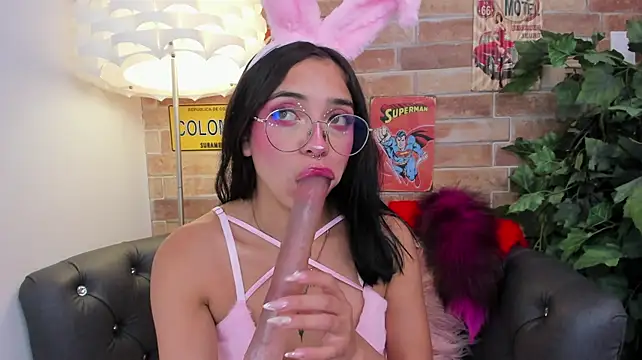 Chat +18 de foxy_hannah ao vivo