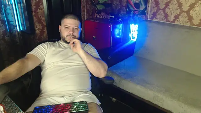 thor_master élő XXX-chatje
