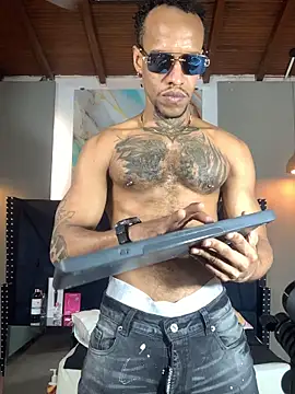 Salomon_koude Chat XXX live