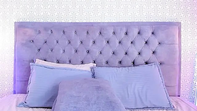 Chat +18 de NohaCooper ao vivo
