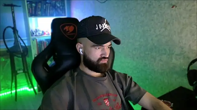 Chat XXX Live _Serious_Man