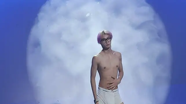 PG-000 Live XXX-Chat