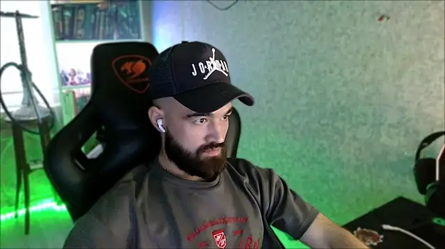Chatroom XXX en direct de _Serious_Man