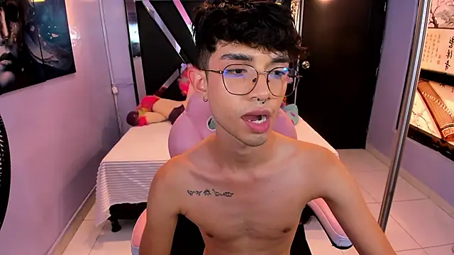 Živý XXX chat LiamHeatx
