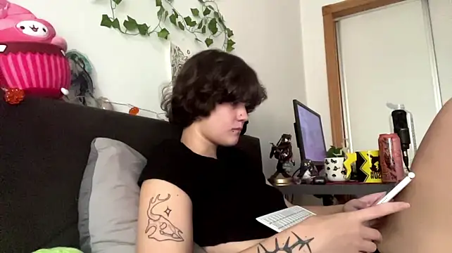 HeyFriren's Live XXX Chat