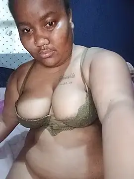 Czat XXX na żywo – ChubbyMidgetxxx19