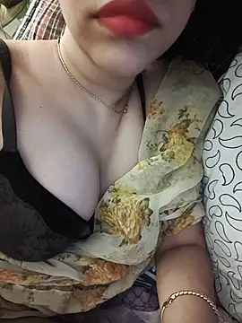 Lavanya_sexyy Adlı Modelin Canlı XXX Sohbeti