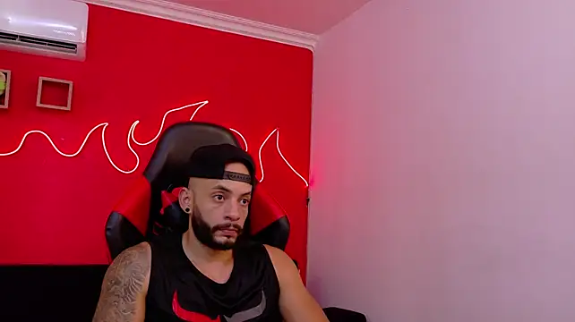 Mike_savage3 Live XXX-chat