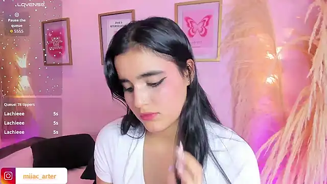 MiaaCarter_ Chat XXX in diretta