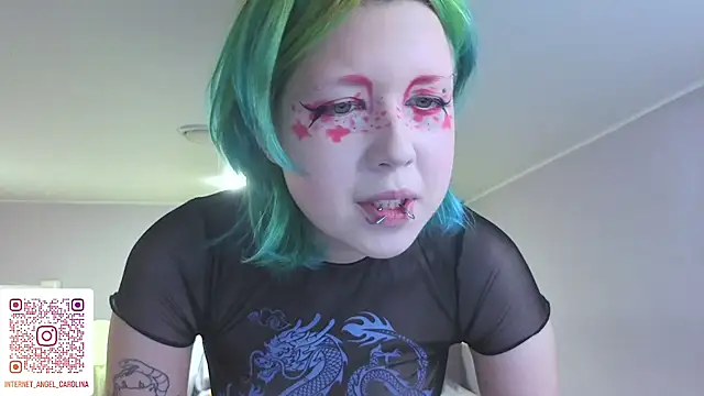 IntertetAngel's Live XXX Chat