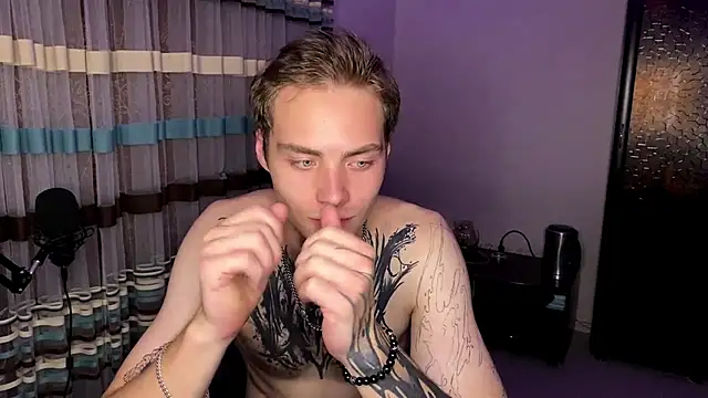 Živý XXX chat ErnestTarlet