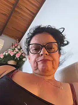 Chat +18 de Sharongirl07 ao vivo