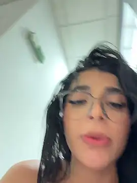 צ'אט XXX בשידור חי של ArieliciousXXX