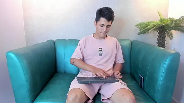 Вебкам-шоу Julian_Fiire