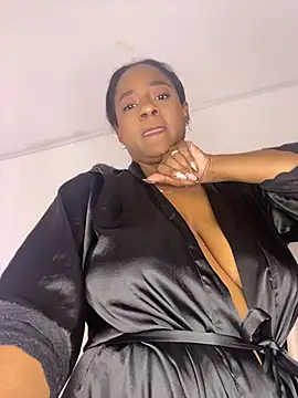amara_queen_ – Live XXX-chat
