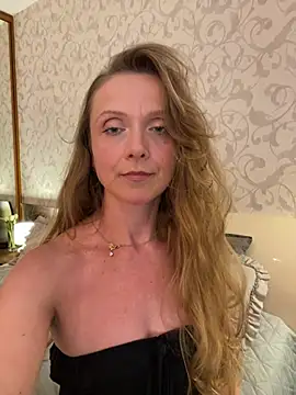 Lady_Taty Adlı Modelin Canlı XXX Sohbeti