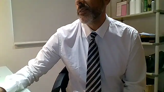 66MA69: απευθείας συνομιλία ΧΧΧ