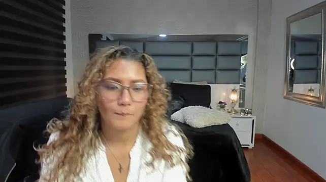 Chat XXX ao vivo de Yanna_Jonness