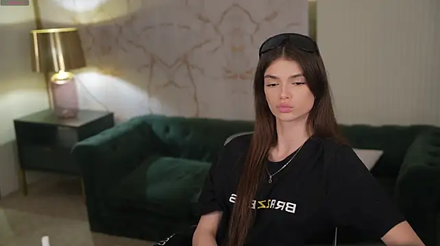 Emi_murr – Naživo XXX chat
