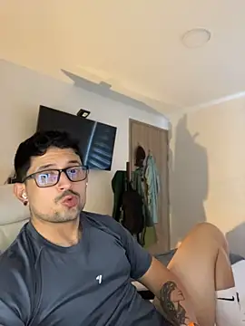 TroyeKnightn Live XXX chat