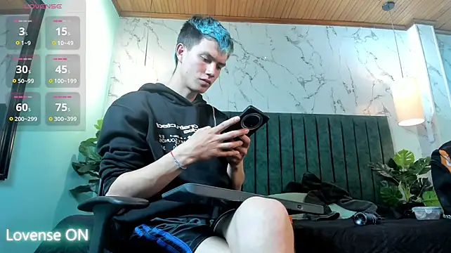 nicktorn's Live XXX Chat