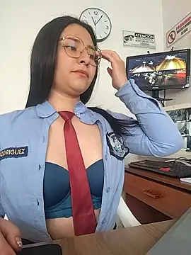 צ'אט XXX בשידור חי של Queen_linda1
