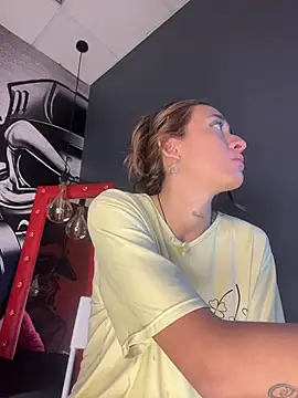 SinSirenXXX Chat XXX in diretta
