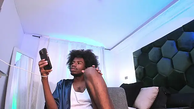 צ'אט XXX בשידור חי של AllexJacob