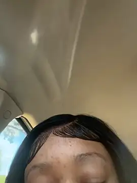 Yellaaababyy's Webcam Show