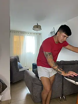 Онлайн чат XXX Christopher_strongg