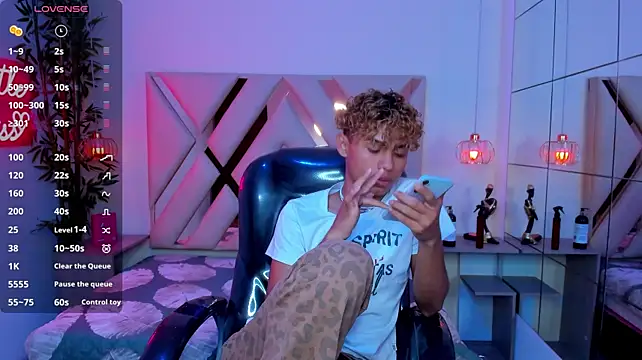 Chat XXX ao vivo de Anyelo_Twink