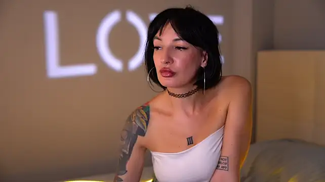 Samanta_Harsher Chat XXX live