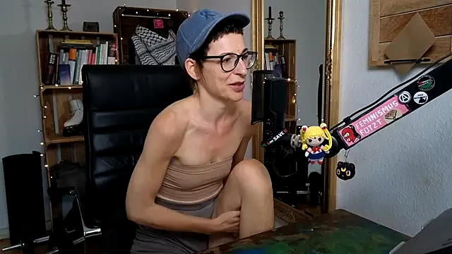 Antifistin Live XXX-Chat