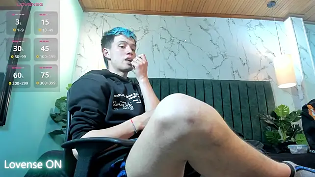 nicktorn Adlı Modelin Canlı XXX Sohbeti