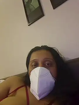 Aadikiyamini's Live XXX Chat