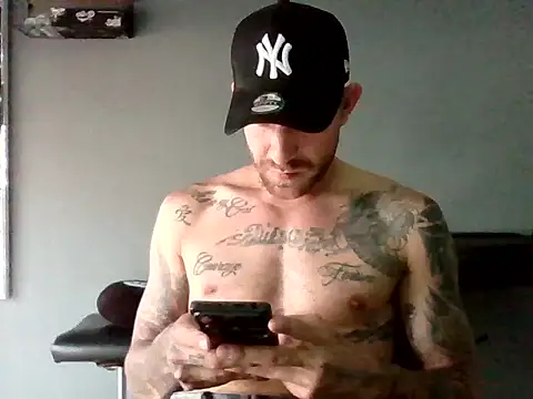 Živý XXX chat Adancarter