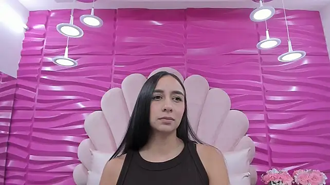Zara-Rey's Live XXX Chat