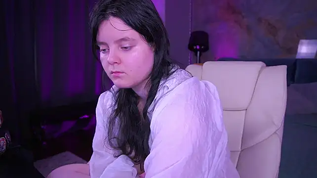 Онлайн чат XXX LittleShyy