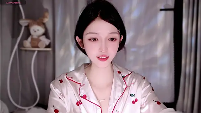 lulu-789's Live XXX Chat