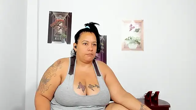 Sofie-Storm live XXX chat