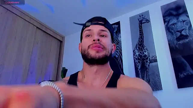 Santos_ramirez1のライブXXXチャット