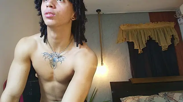 kim_curlyy's Live XXX Chat