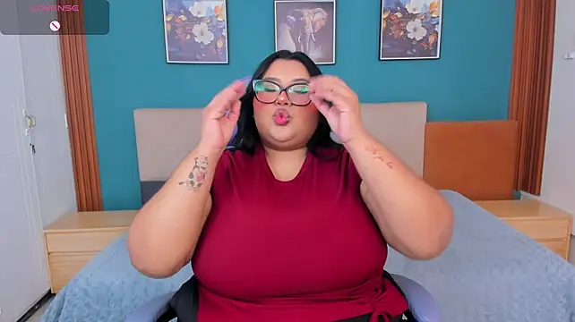 tifanny_bigboobs11のライブXXXチャット