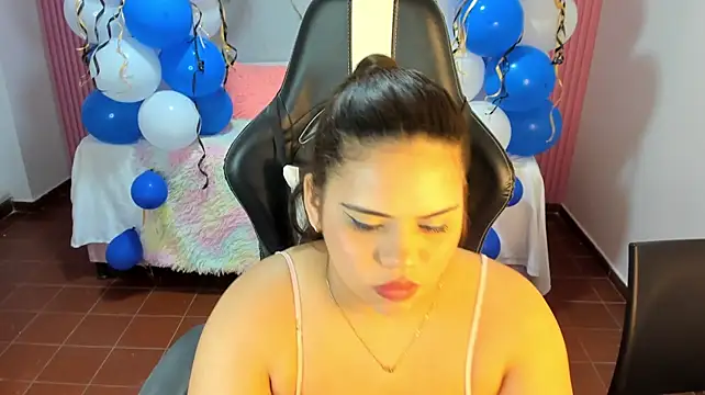 Онлайн чат XXX samy_19_