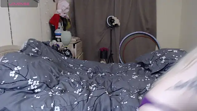 XXX chat uživo modela BLACKPeonyy