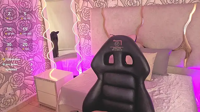 Živý XXX chat CYRUS_TAY
