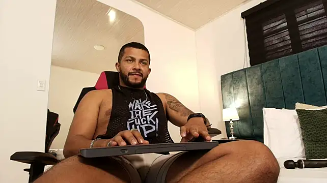 Živý XXX chat Bruno_Silva_