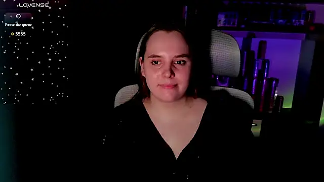 Chat +18 de Noir_Ember_ ao vivo